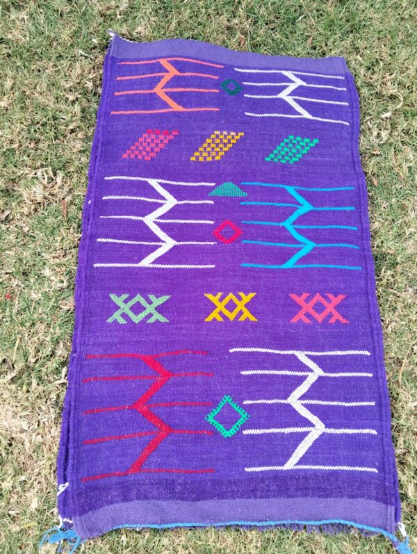 45 Tapis berbère violet