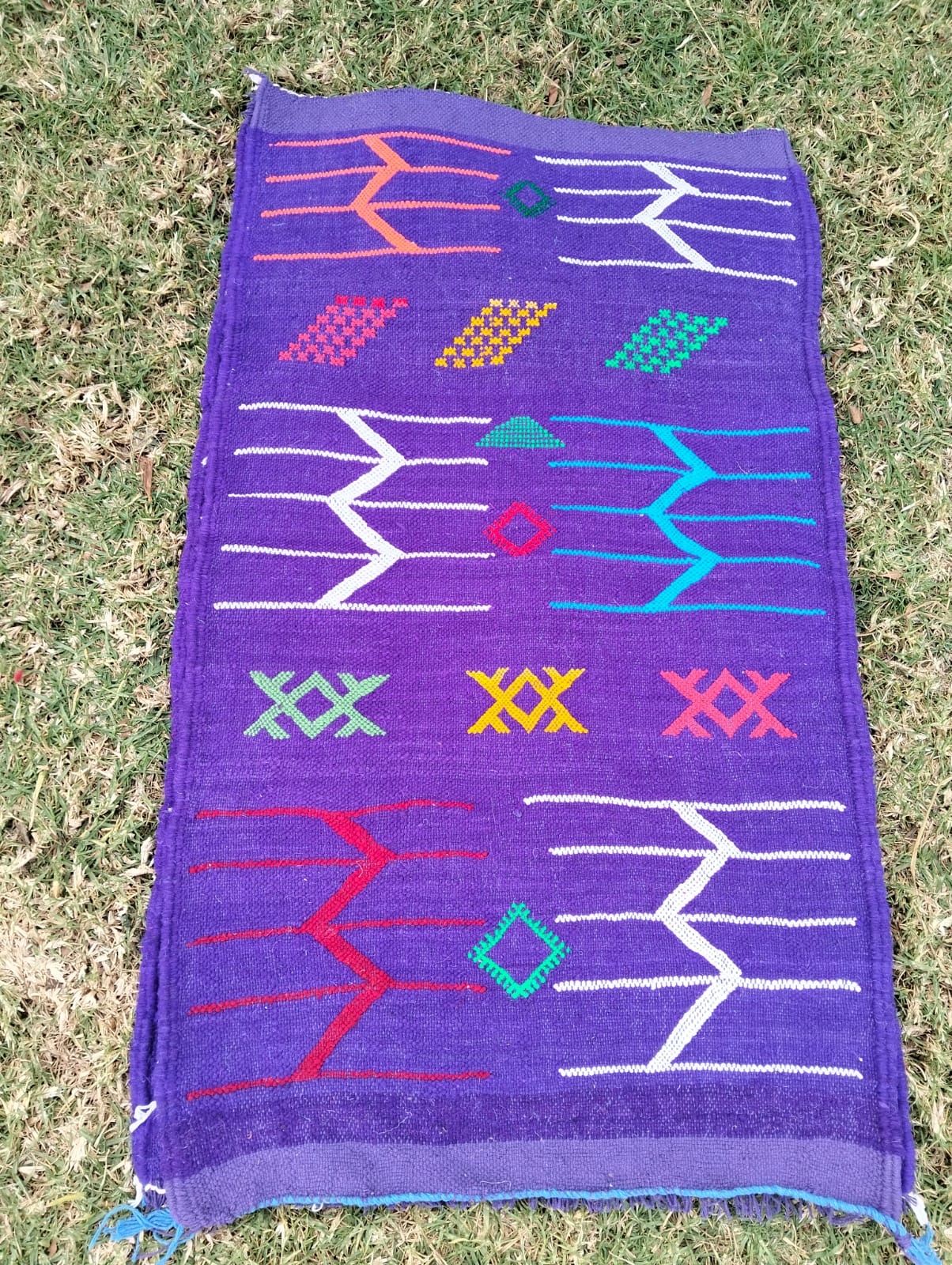 Tapis berbère violet