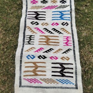 Tapis berbère à motifs colorés