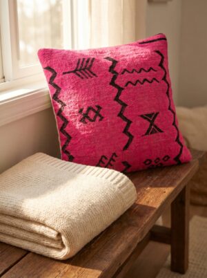 fead3e75-66fe-40d3-99cd-ffae9f4fb6cf Coussin berbère rose